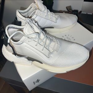 Adidas consortium size 9.5 used